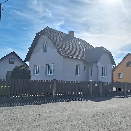 בית נופש Ferienhaus Schrems *